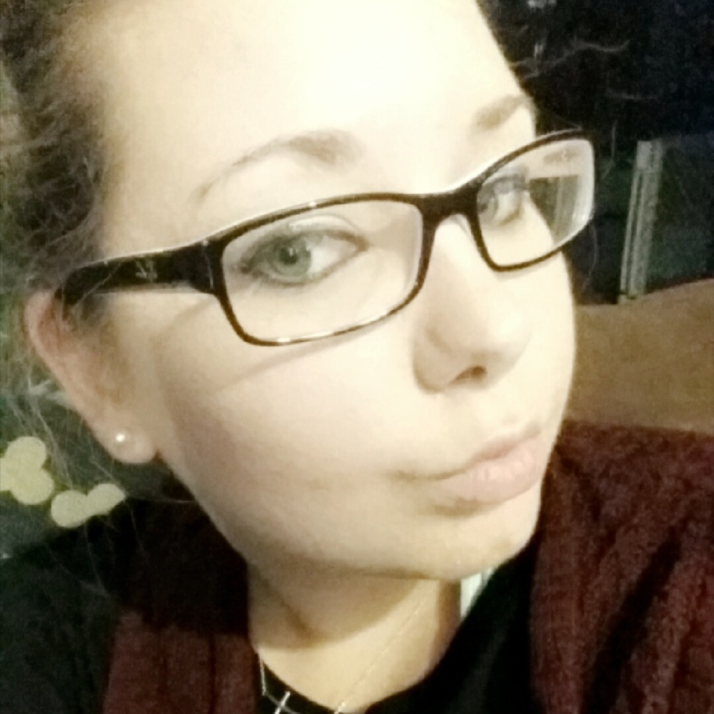 Meet your Posher, April